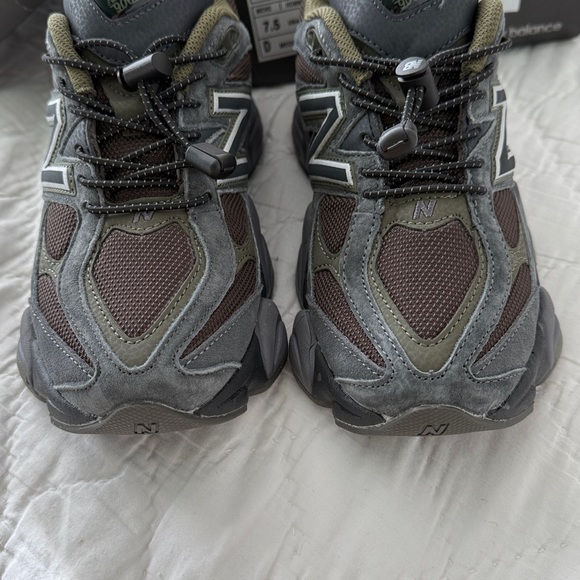 New Balance 9060 Blacktop Dark Moss EU38.5/US7.5 - Picture 7 of 11